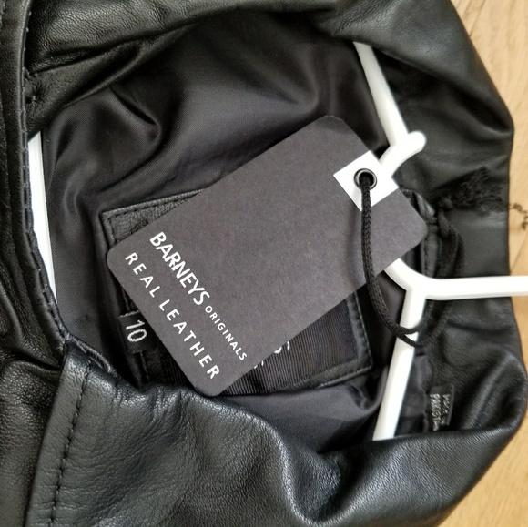 Leather jacket - Picture 2 of 5